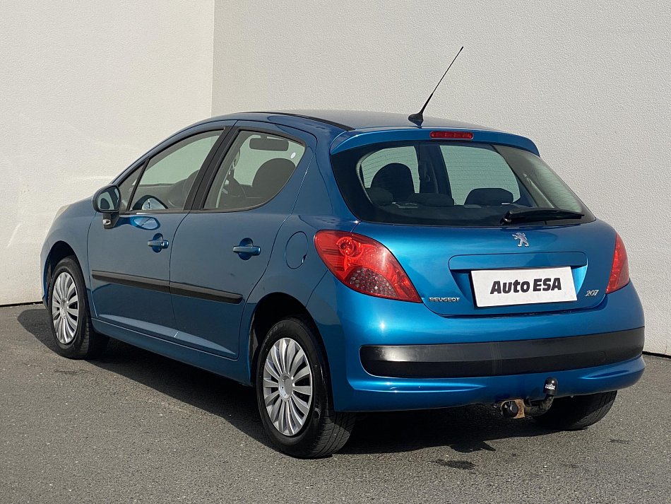 Peugeot 207 1.4 i 