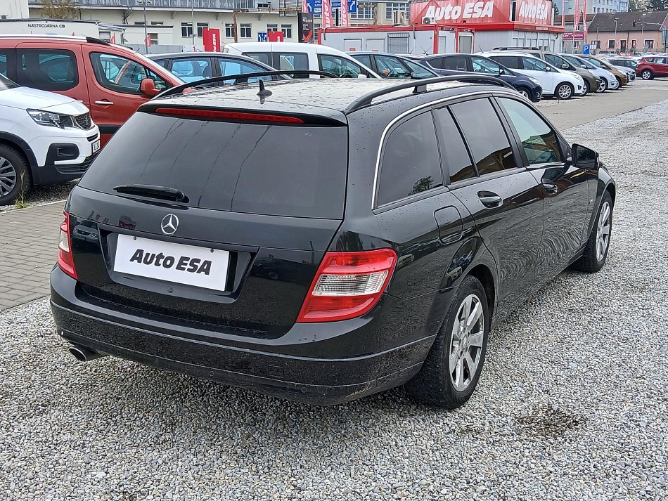 Mercedes-Benz Třída C 2.2CDi  C220