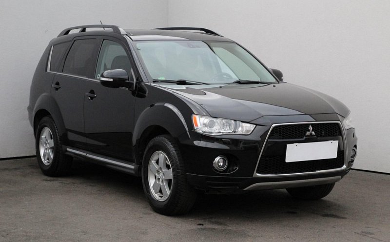 Mitsubishi Outlander 2.0Di-D  4x4