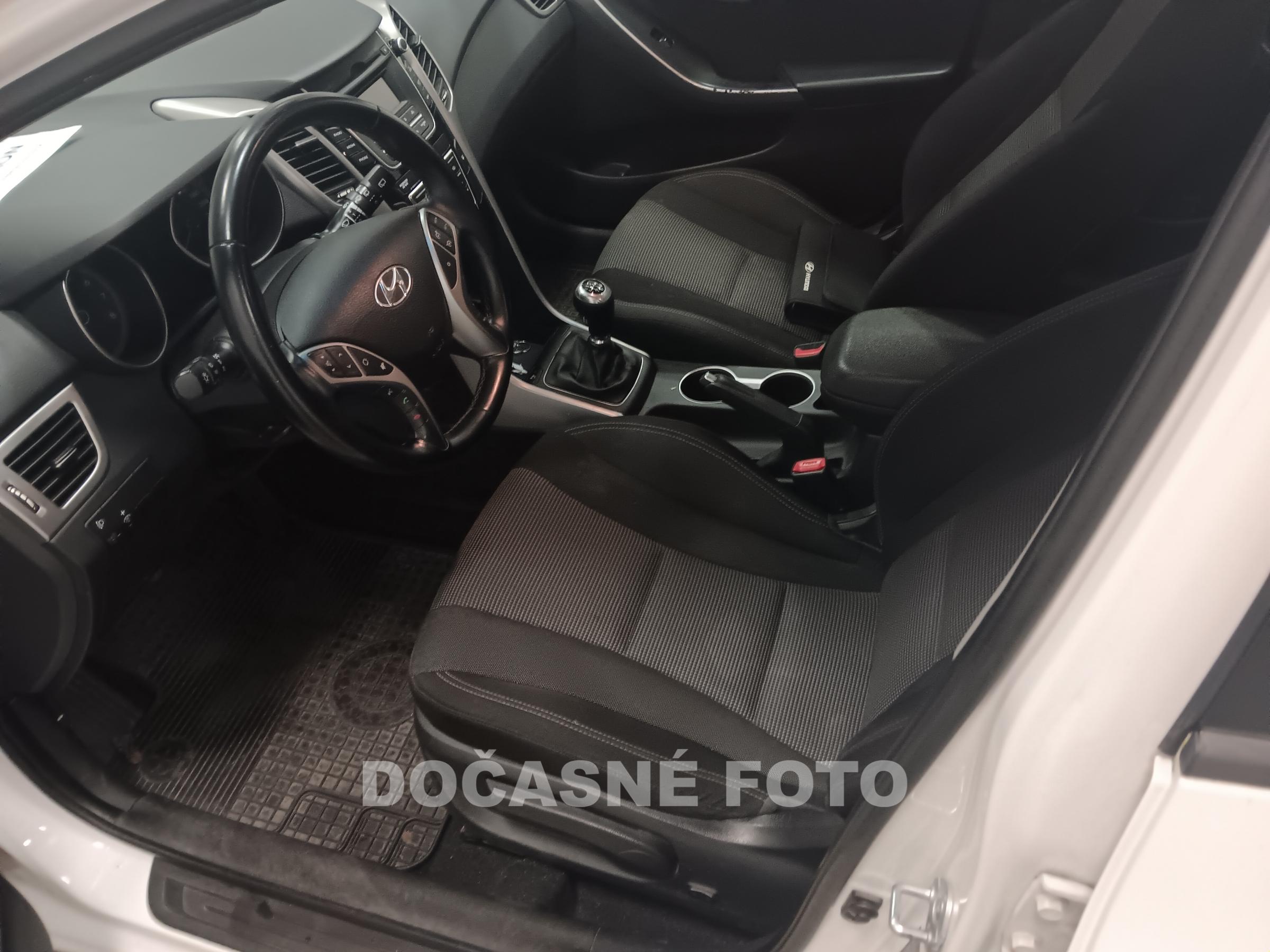 Hyundai i30, 2015 - pohled č. 3