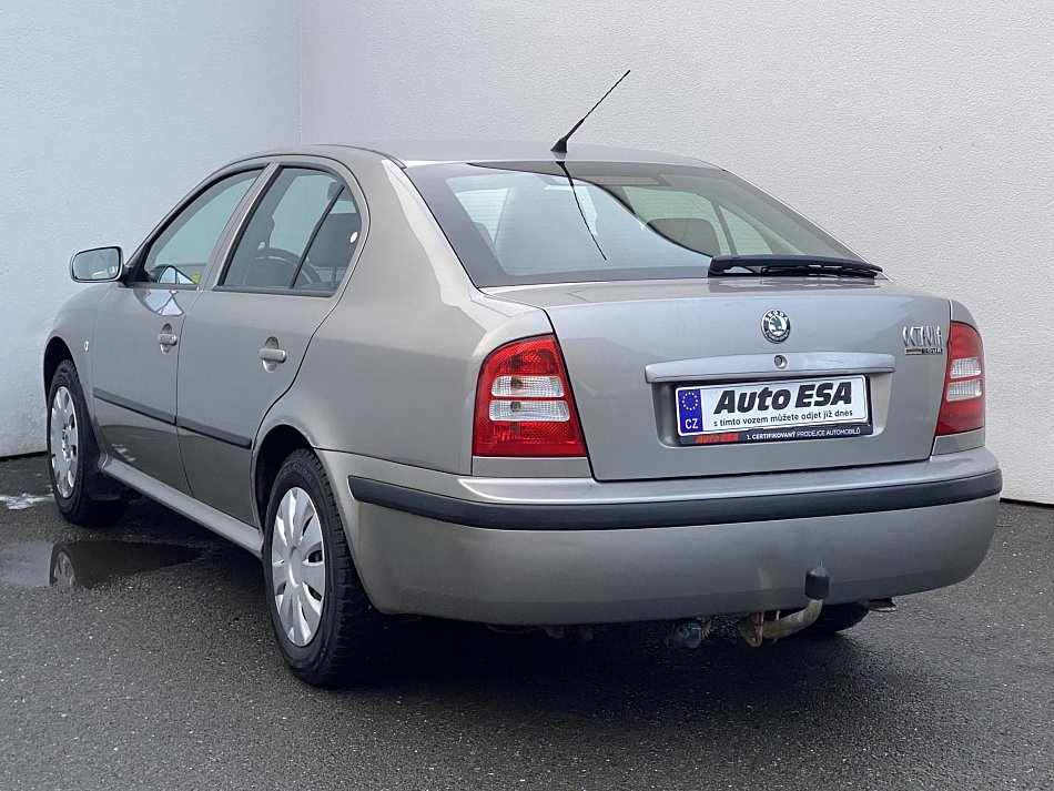 Škoda Octavia 1.6i Tour