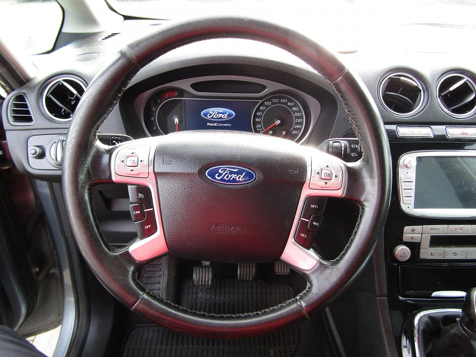 Ford Galaxy 2.0i  7míst