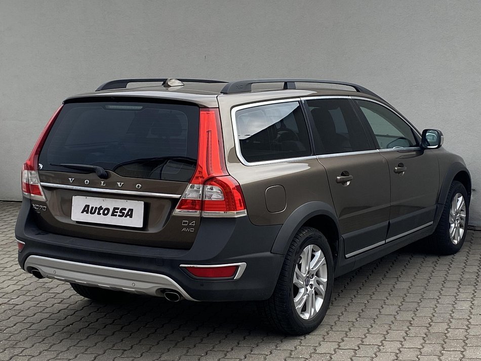 Volvo XC70 2.4 D4 Momentum AWD