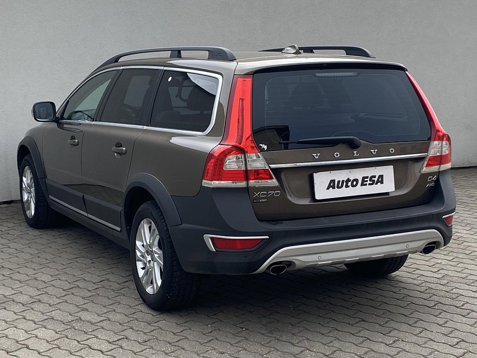 Volvo XC70 2.4 D4 Momentum AWD