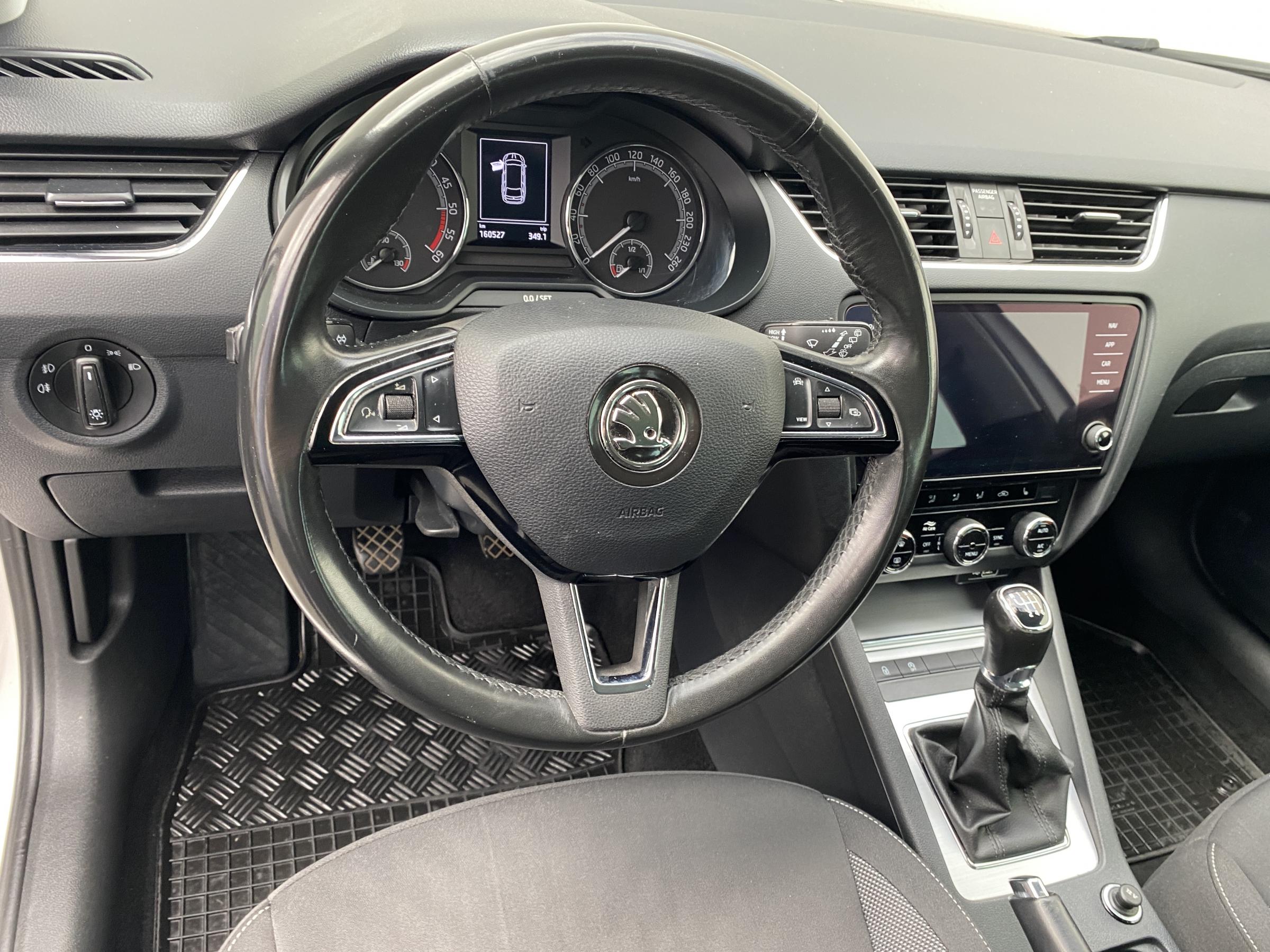 Škoda Octavia III, 2019 - pohled č. 15