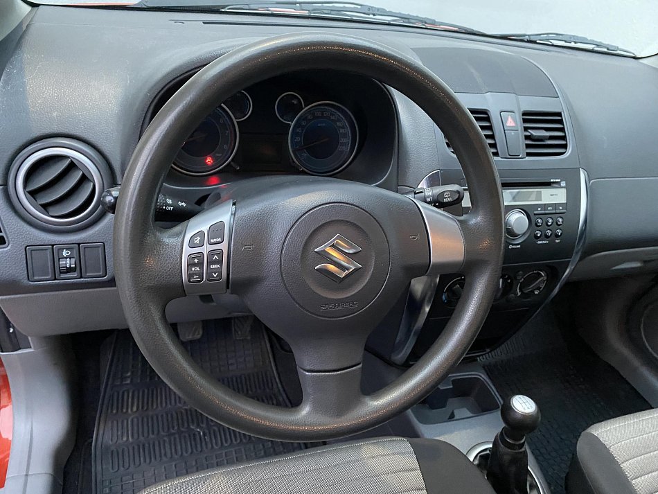 Suzuki SX4 1.6i 