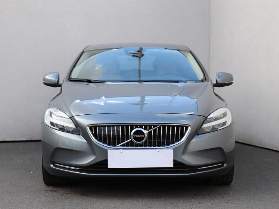 Volvo V40 1.0D 