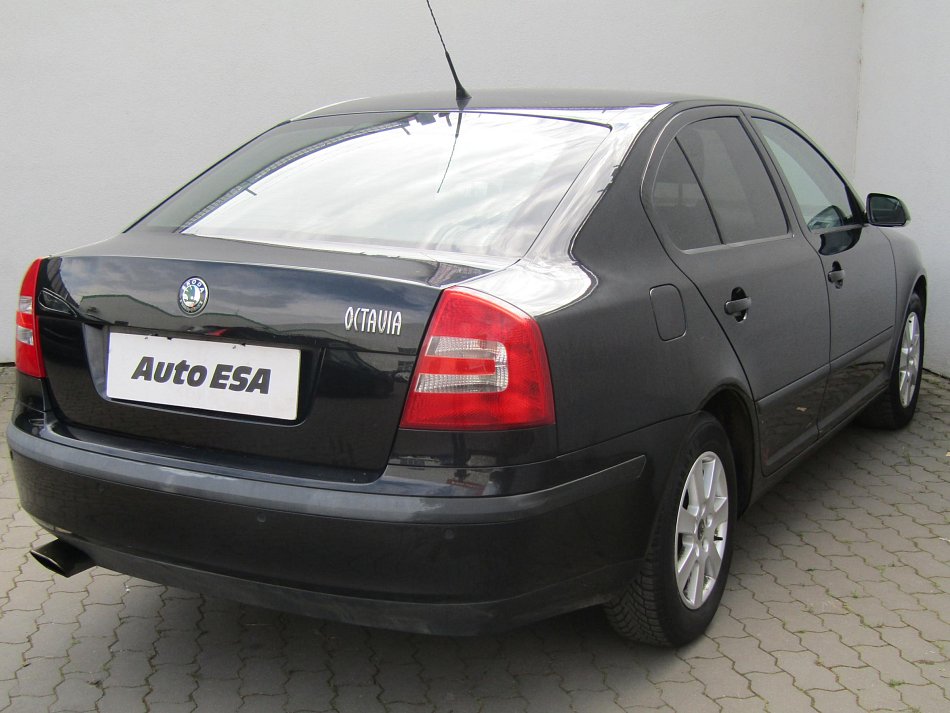 Škoda Octavia II 1.6i Ambiente