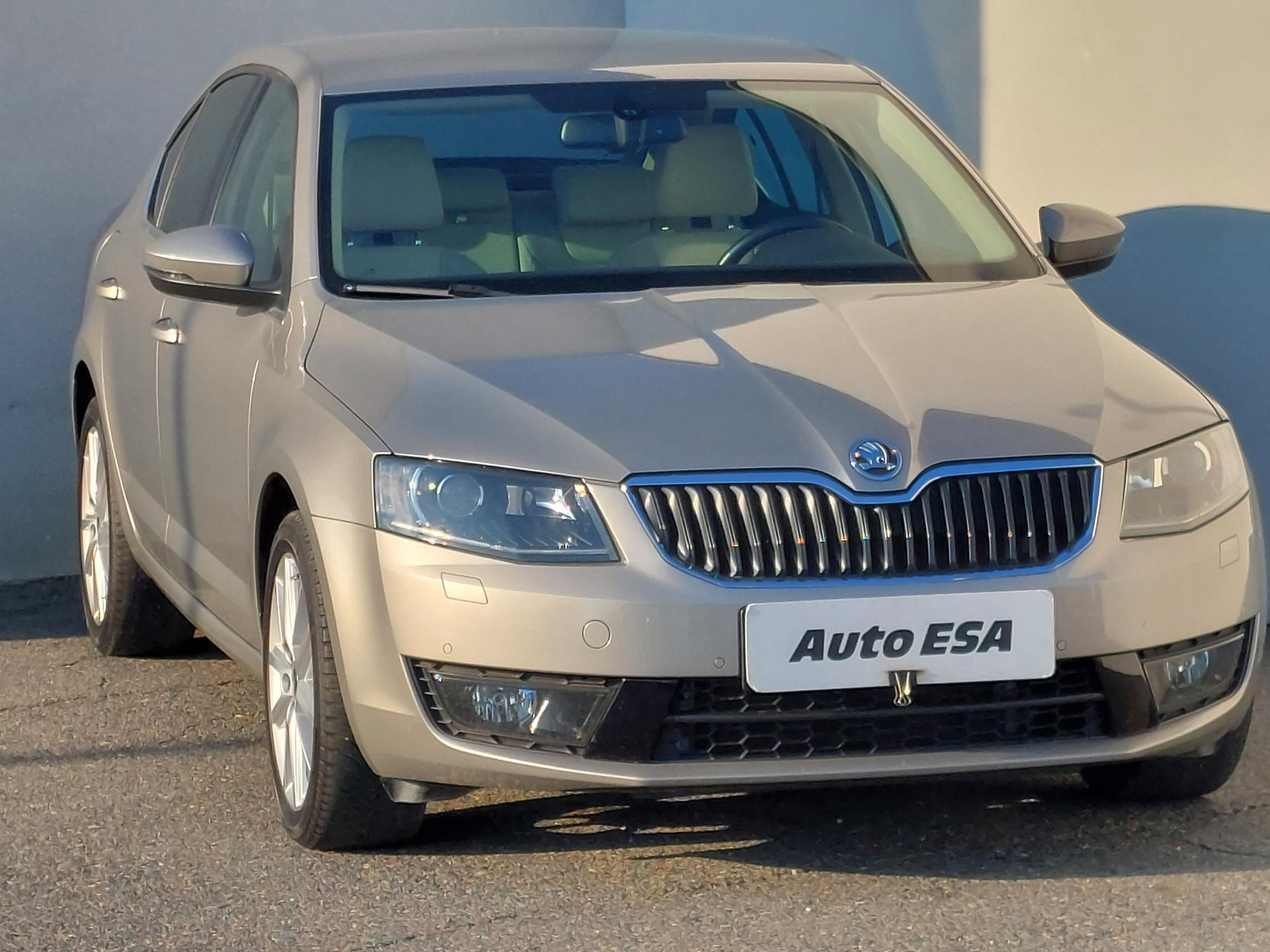 Škoda Octavia III, 2013 - pohled č. 1