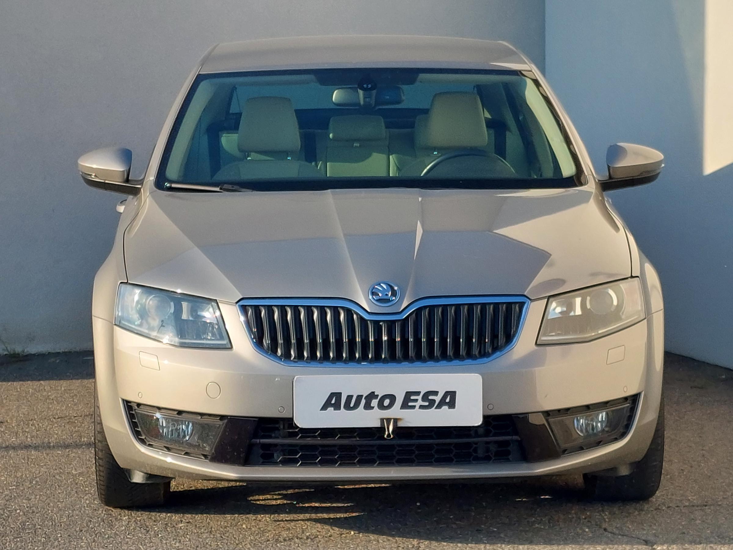 Škoda Octavia III, 2013 - pohled č. 2