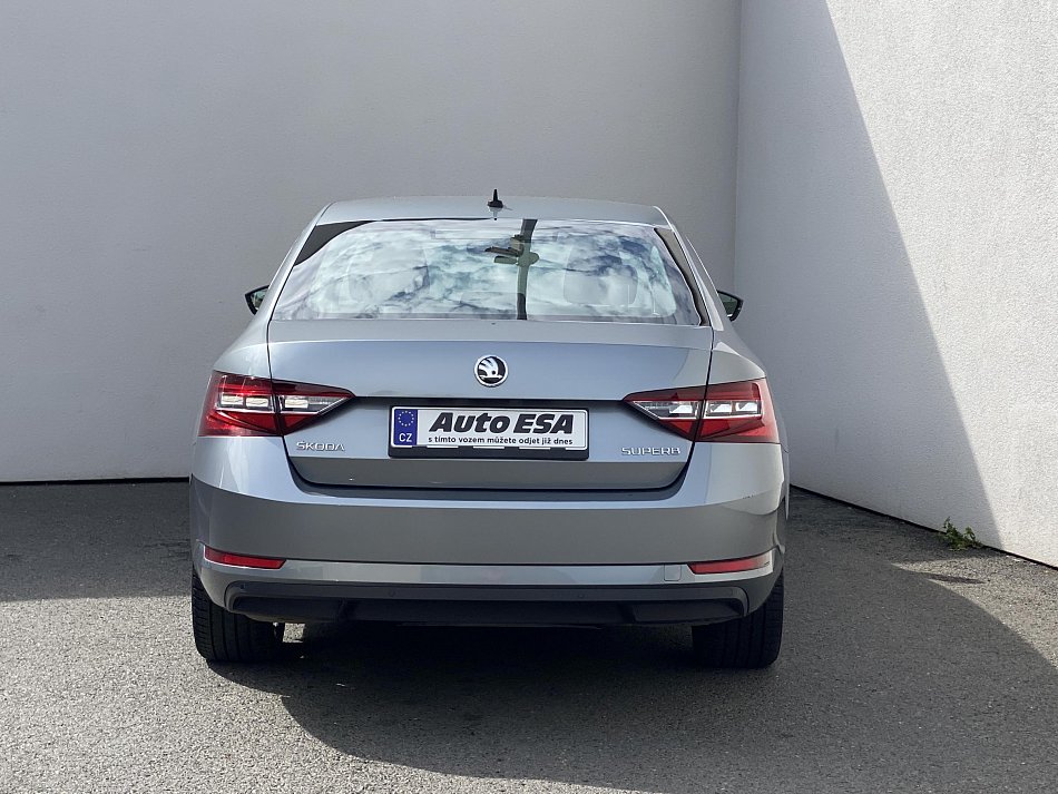 Škoda Superb III 1.8 TSI Ambition