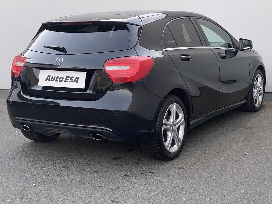 Mercedes-Benz Třída A 1.6i  A180