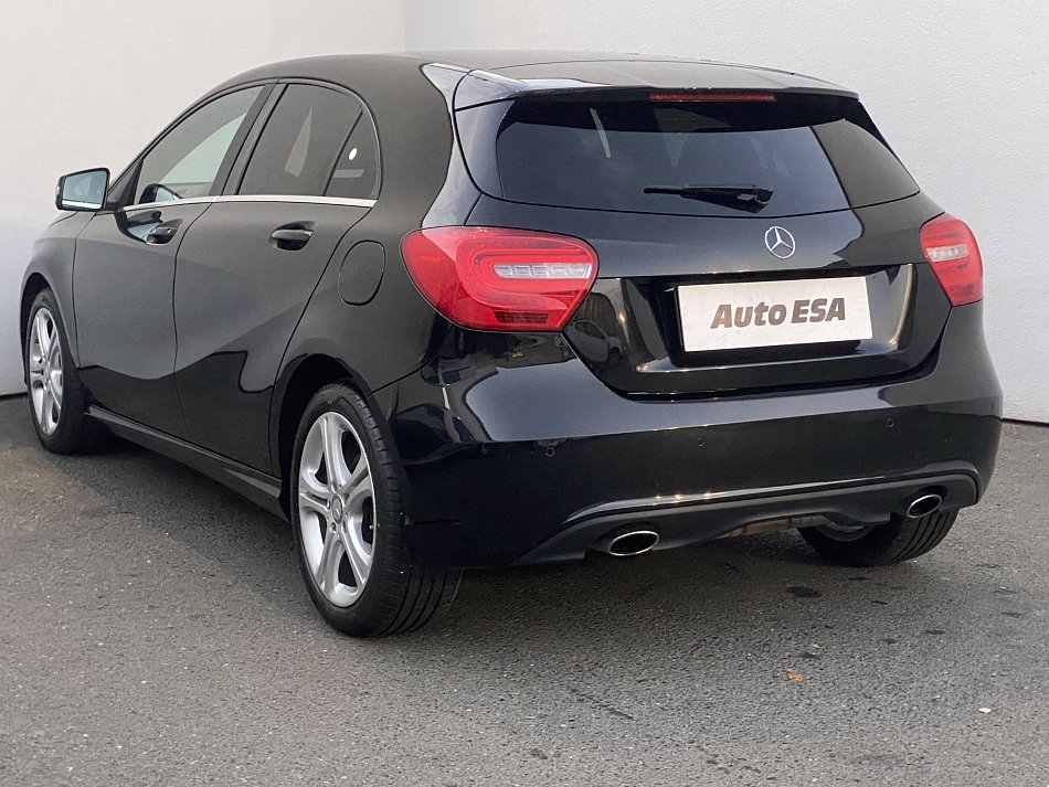 Mercedes-Benz Třída A 1.6i  A180