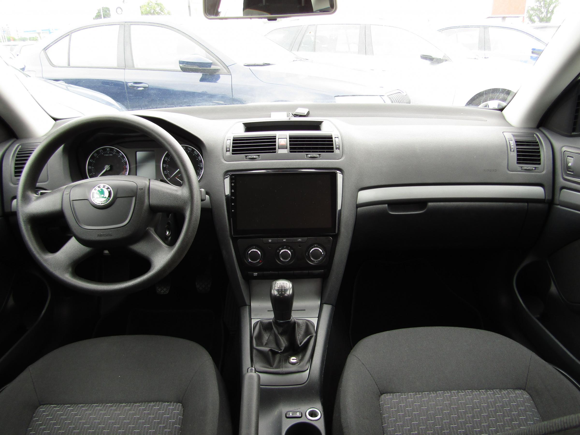 Škoda Octavia II, 2012 - pohled č. 9