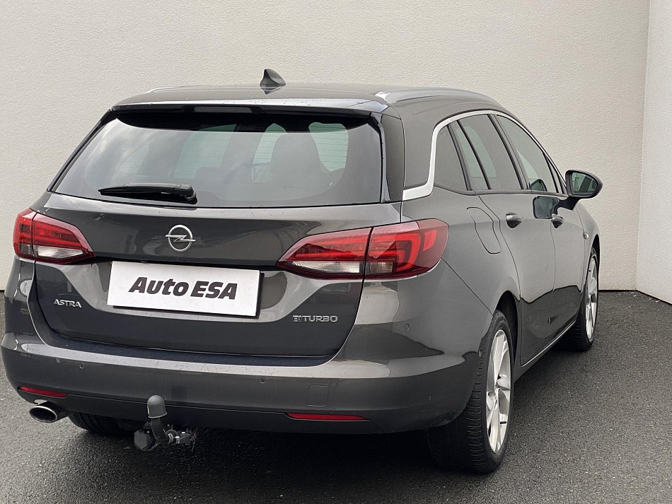 Opel Astra 1.6 CDTi Dynamic