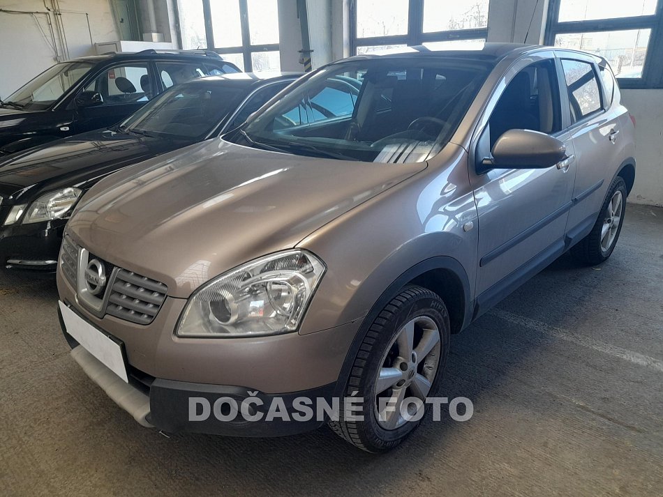 Nissan Qashqai 2.0i 