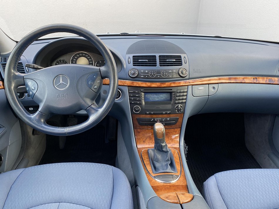 Mercedes-Benz Třída E 2.2 CDi Elegance E220