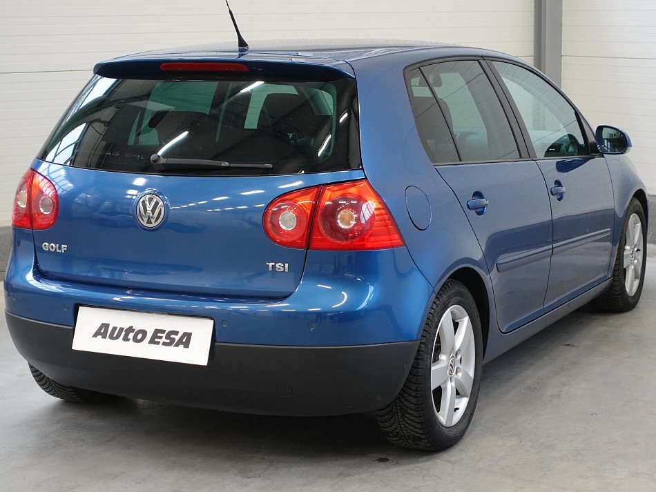 Volkswagen Golf 1.4TSI 