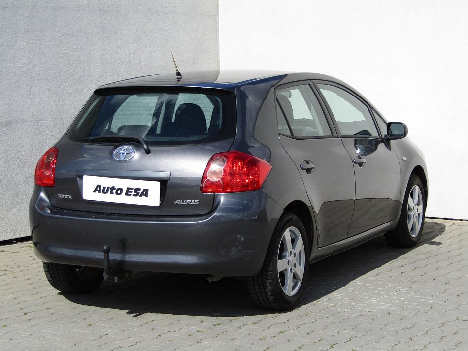 Toyota Auris 1.6 i-VTEC 