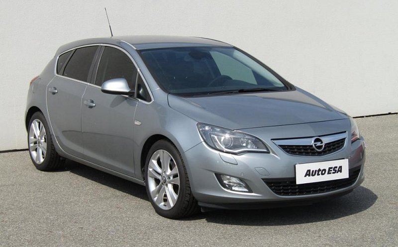 Opel Astra 1.4T 