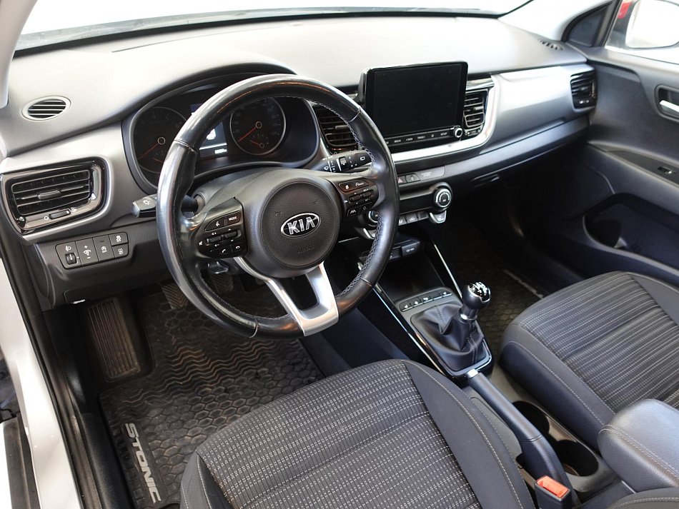 Kia Stonic 1.2i 