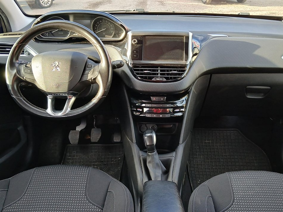 Peugeot 208 1.6 HDi 