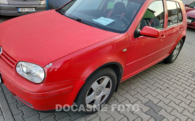 Volkswagen Golf 1.9 TDi 