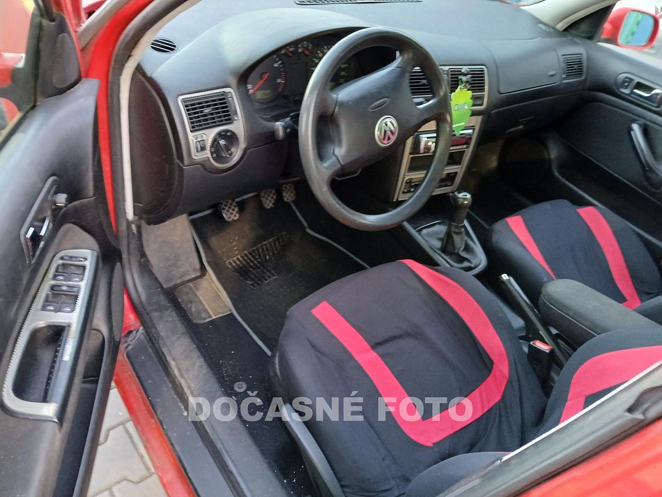 Volkswagen Golf 1.9 TDi 