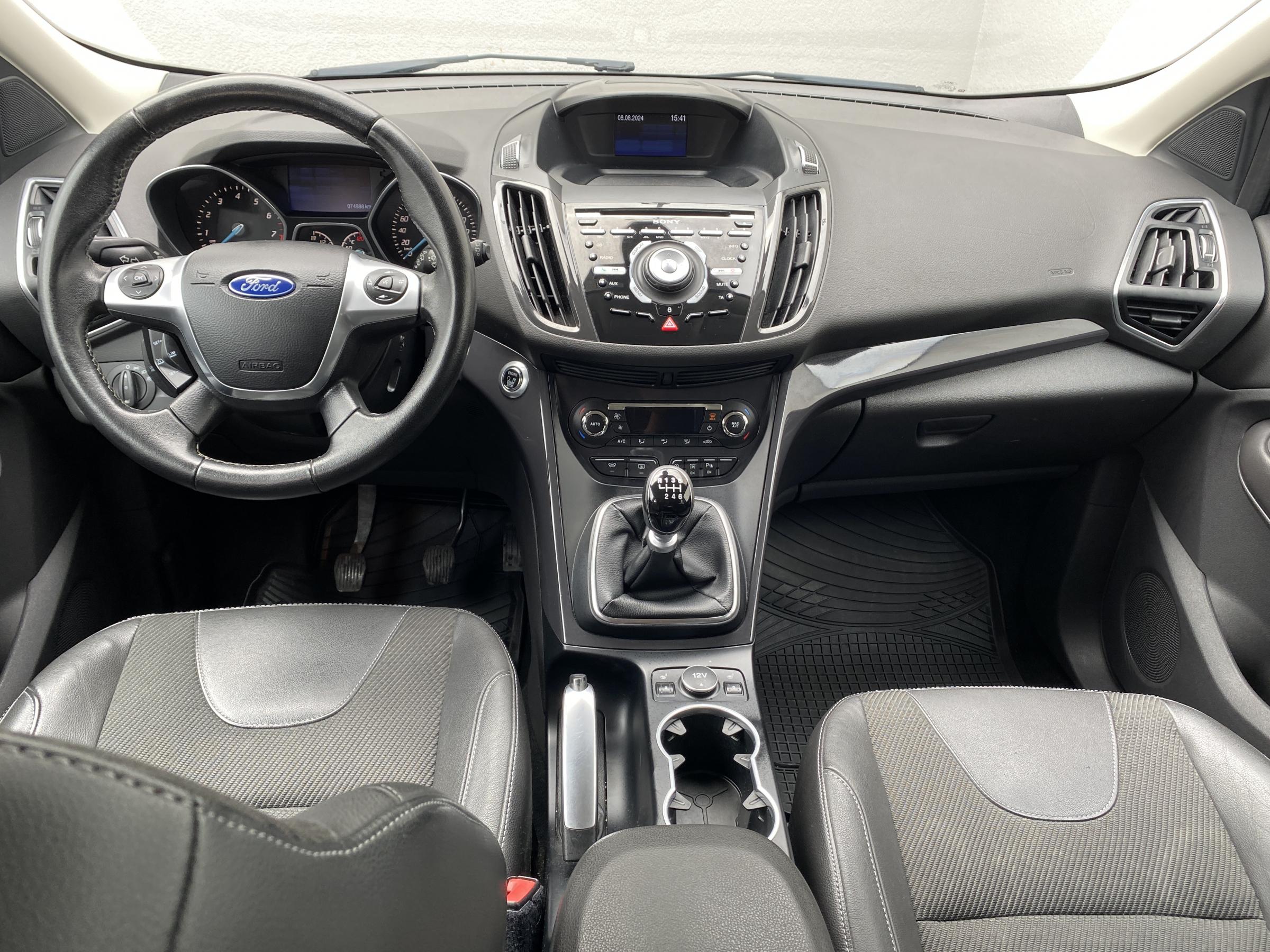 Ford Kuga, 2014 - pohled č. 9