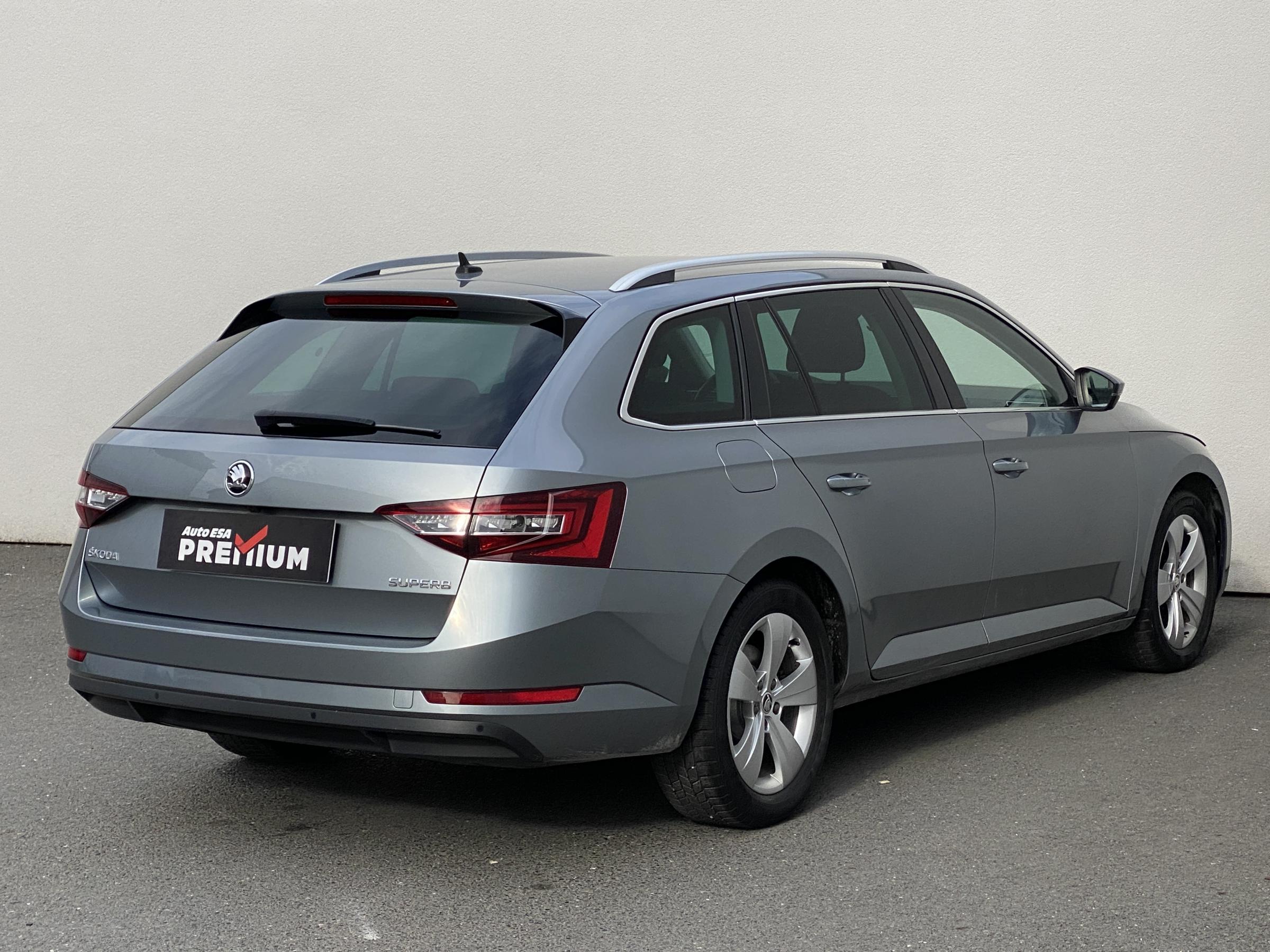 Škoda Superb III, 2019 - pohled č. 4