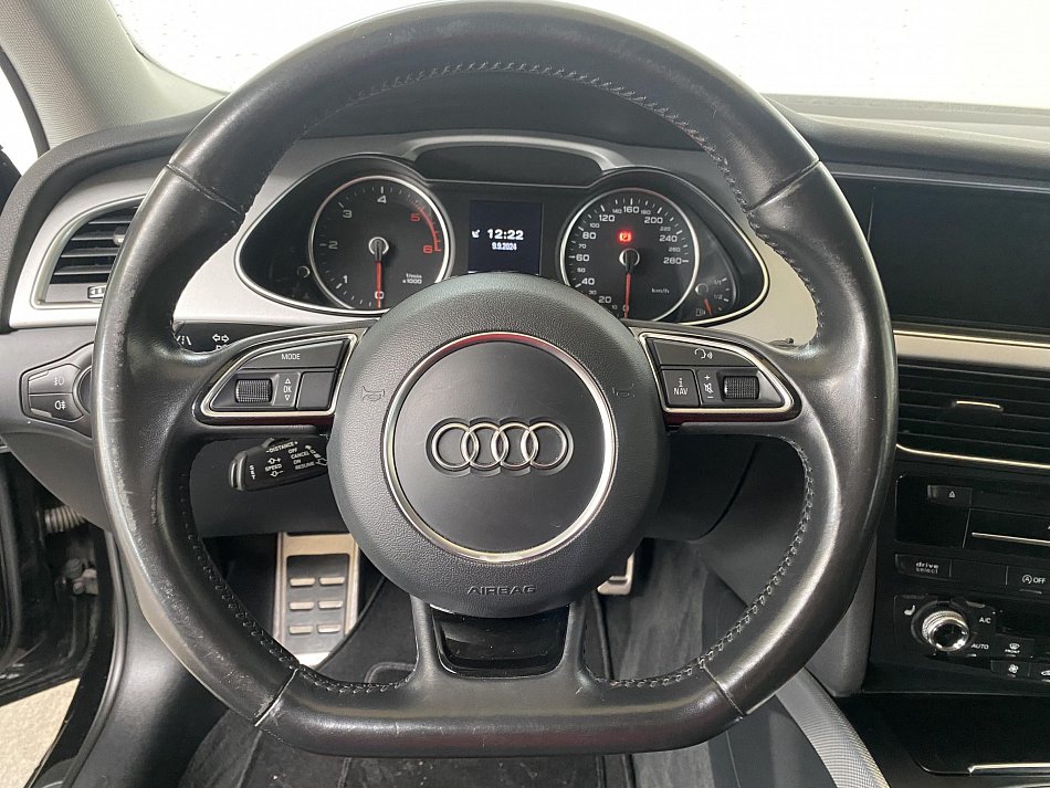 Audi A4 2.0 TDi 