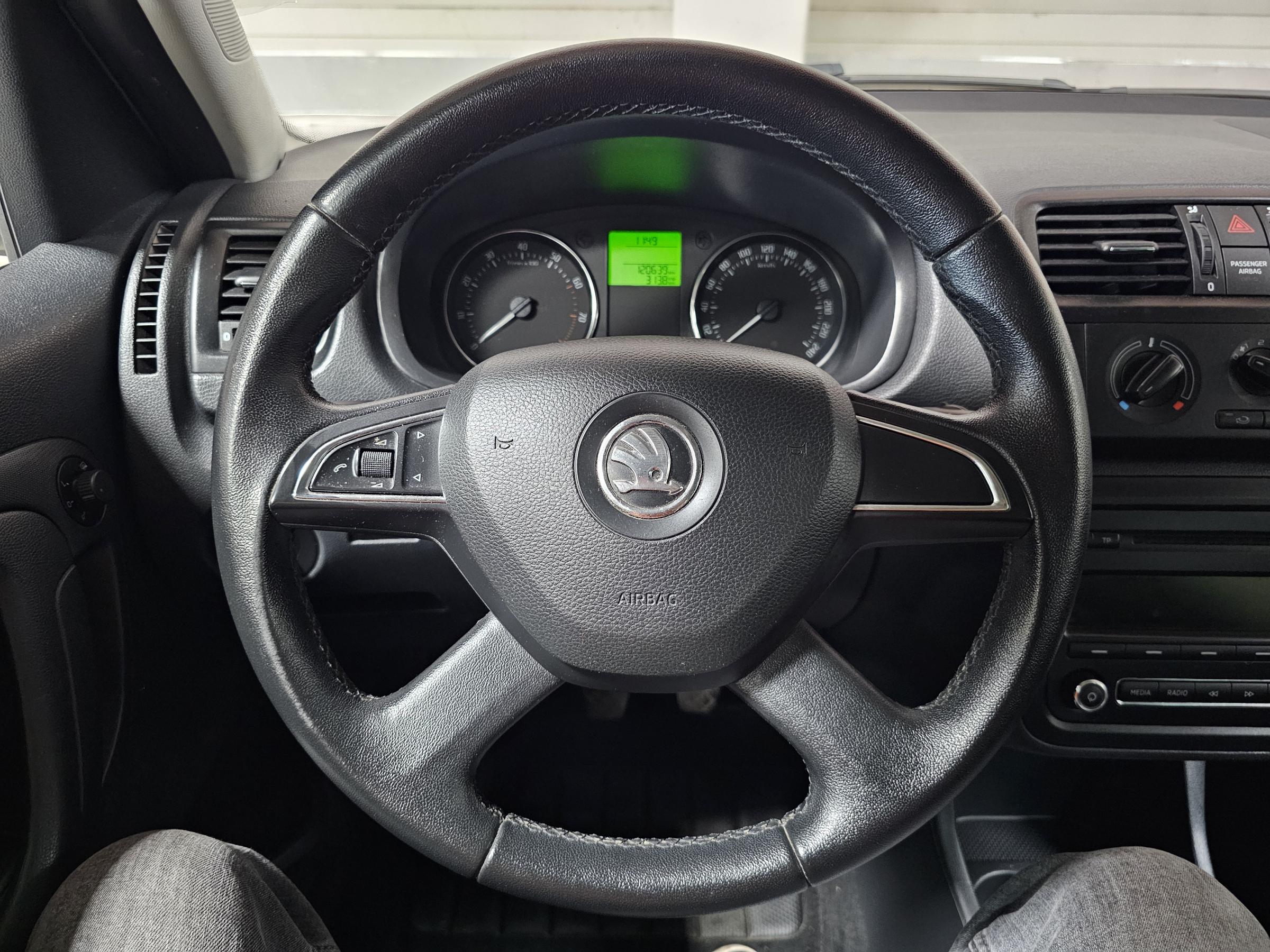 Škoda Roomster, 2013 - pohled č. 16