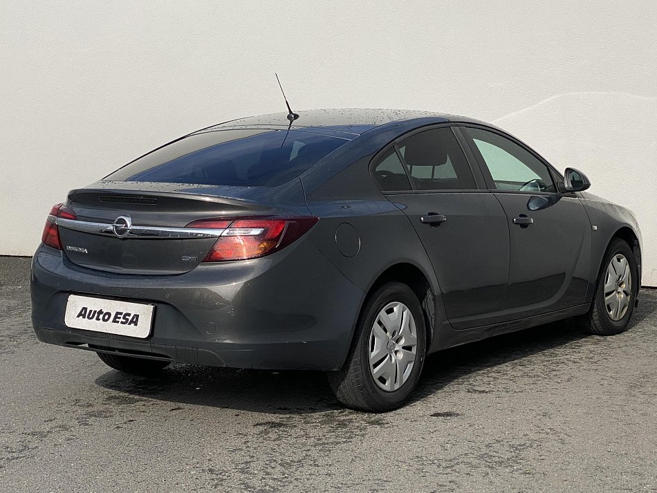 Opel Insignia 1.6 CDTi 