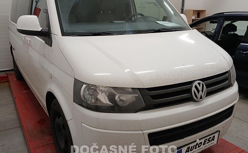 Volkswagen Transporter 2.0TDi  L2 5míst