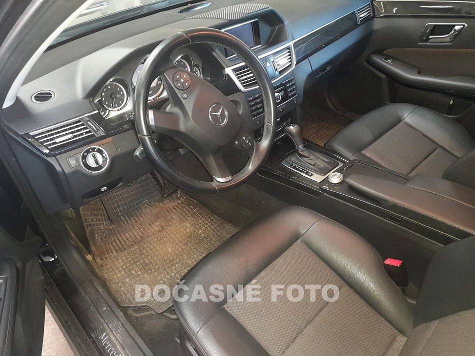 Mercedes-Benz Třída E 2.2CDi 