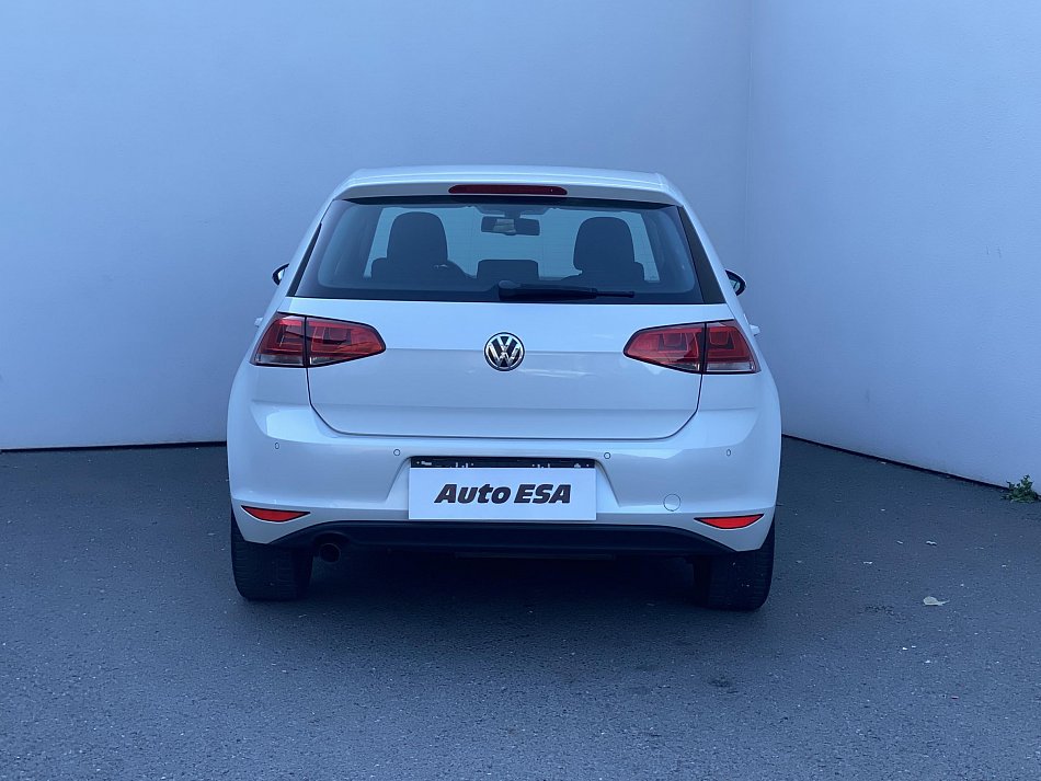 Volkswagen Golf 1.6 TDi 