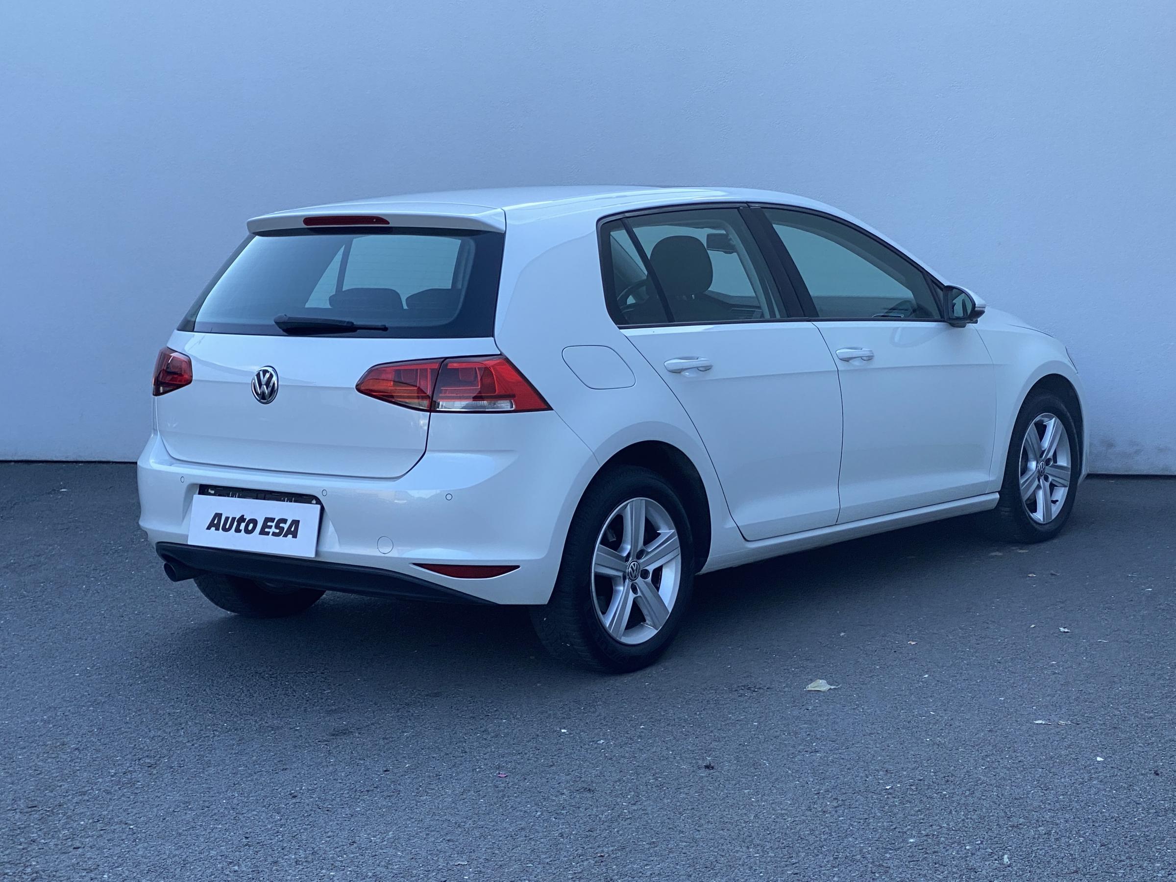 Volkswagen Golf, 2012 - pohled č. 4