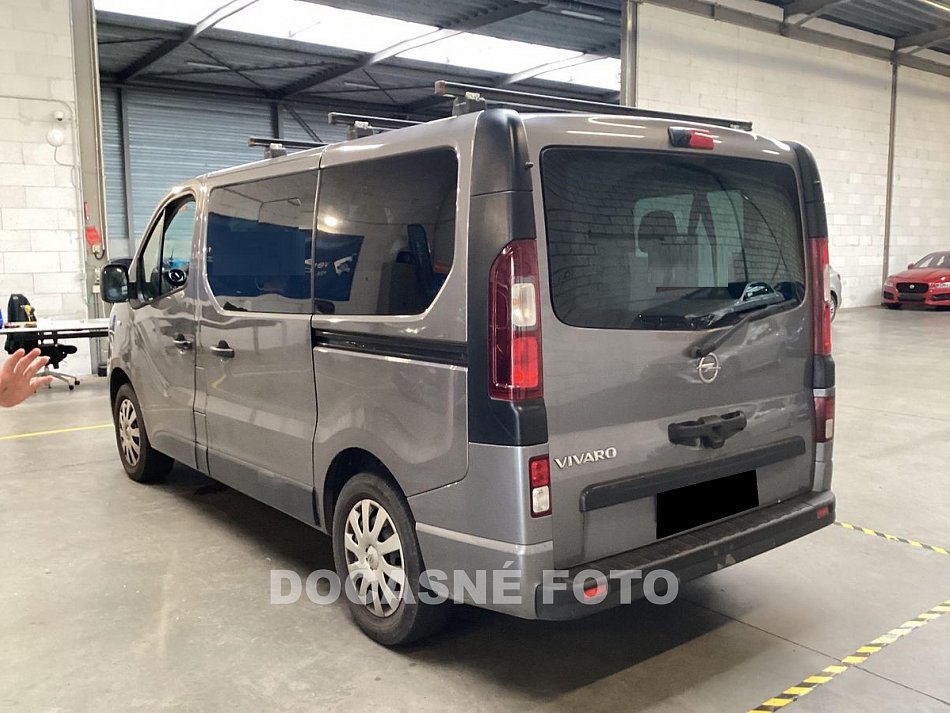 Opel Vivaro 1.6CDTi  9míst