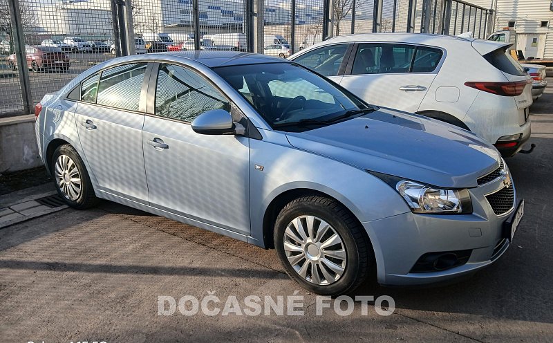 Chevrolet Cruze 1.6i 