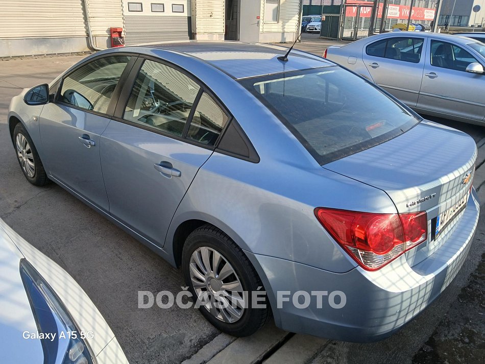 Chevrolet Cruze 1.6i 