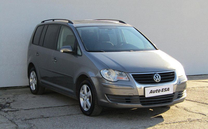 Volkswagen Touran 2.0 TDi 