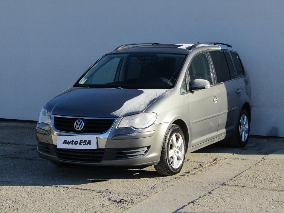 Volkswagen Touran 2.0 TDi 