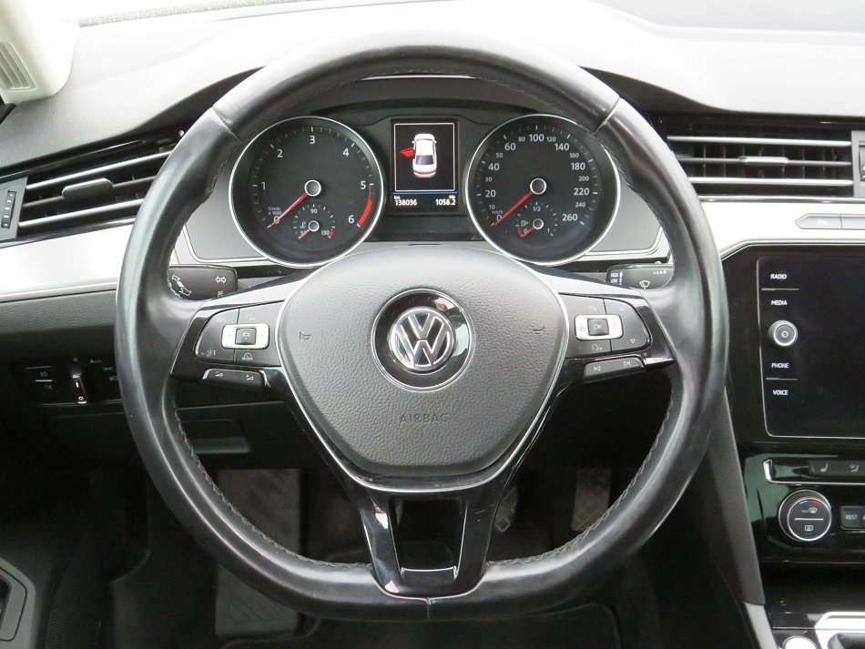 Volkswagen Passat 2.0 TDi 