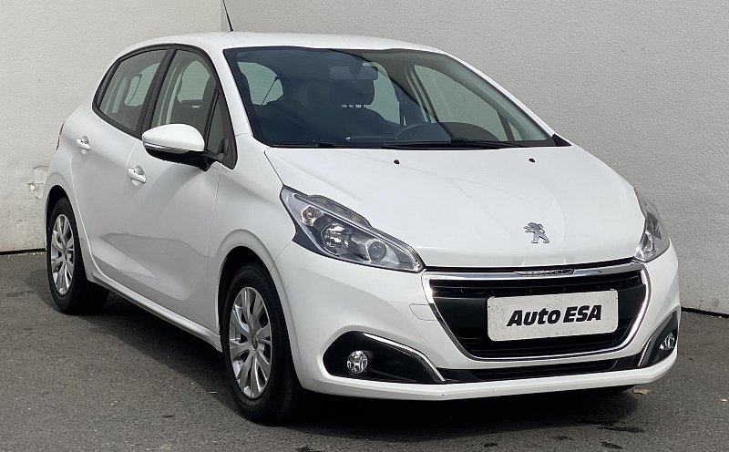 Peugeot 208 1.2i 