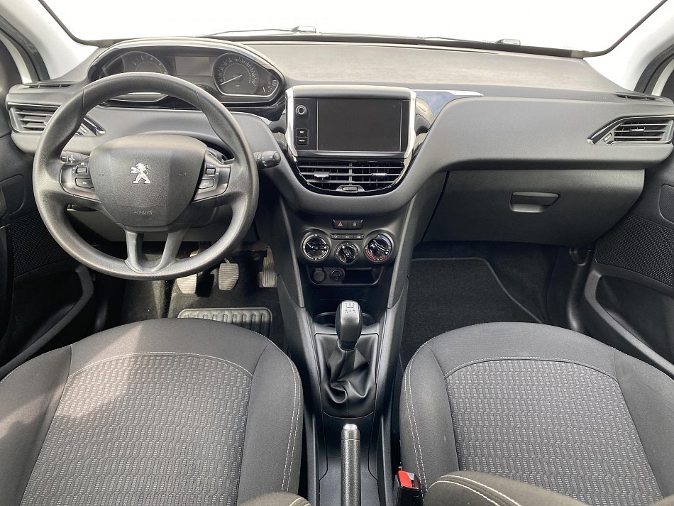 Peugeot 208 1.2i 