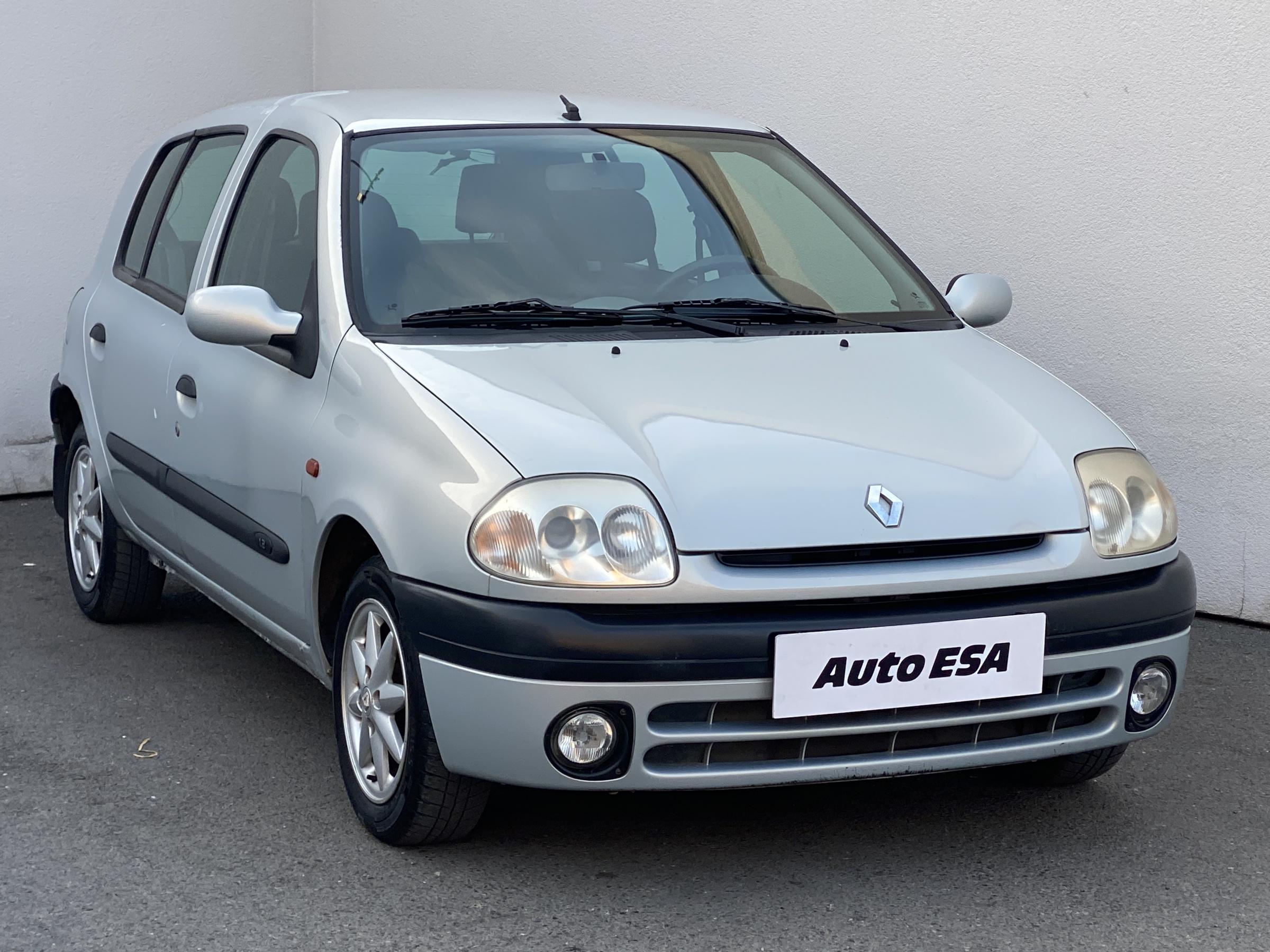 Renault Clio, 2001