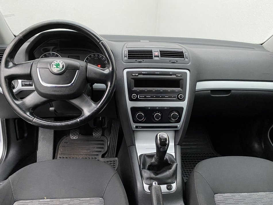 Škoda Octavia II 1.6 TDi Ambition