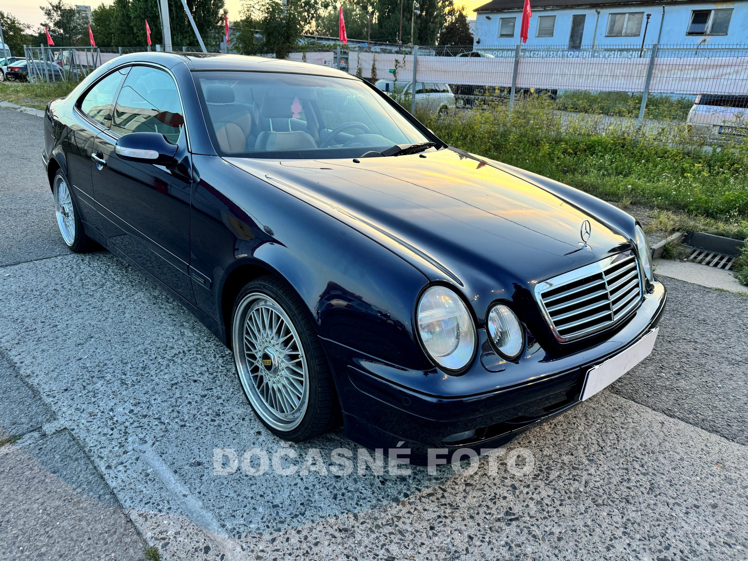 Mercedes-Benz CLK, 2001 - celkový pohled