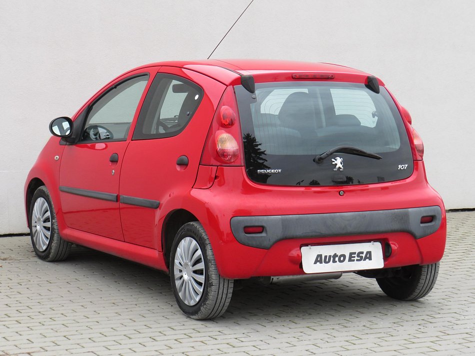 Peugeot 107 1.0i 