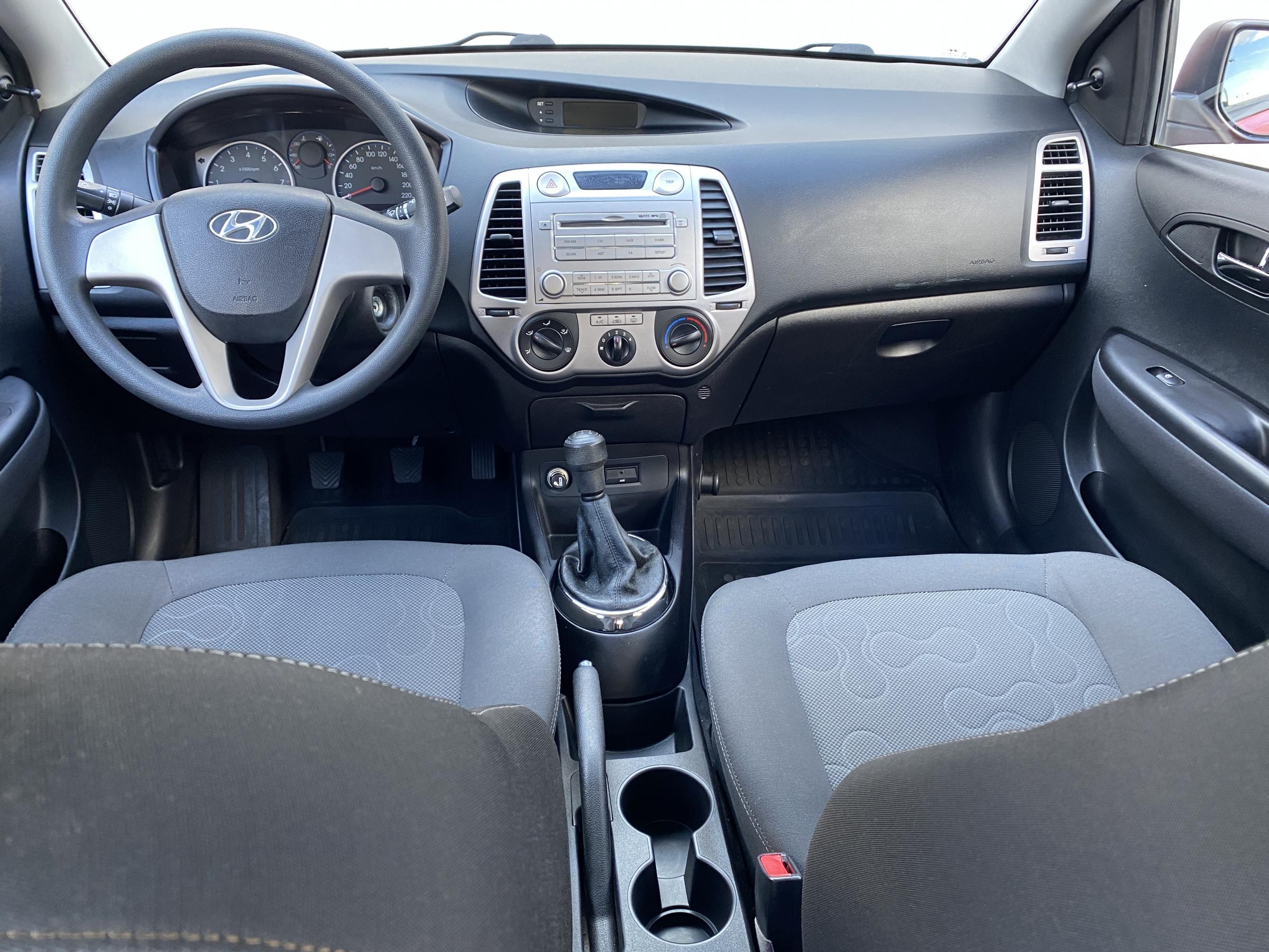 Hyundai i20, 2010 - pohled č. 9